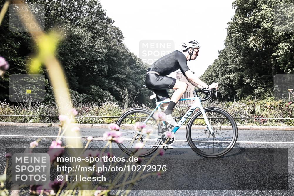 13.09.2026 - Stadtparktriathlon H.Heesch http://msf.ph/oto/10272976 13.09.2026 10:45:32 Radfahren 370, 419, 433, 452, 460, 484, 497, 504, 523, 553, 564 meine-sportfotos.de
