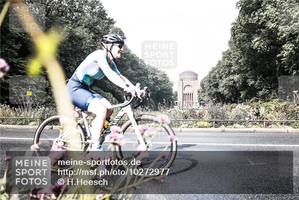 13.09.2026 - Stadtparktriathlon H.Heesch http://msf.ph/oto/10272977 13.09.2026 10:45:35 Radfahren 385, 419, 433, 452, 460, 484, 504, 523, 553 meine-sportfotos.de
