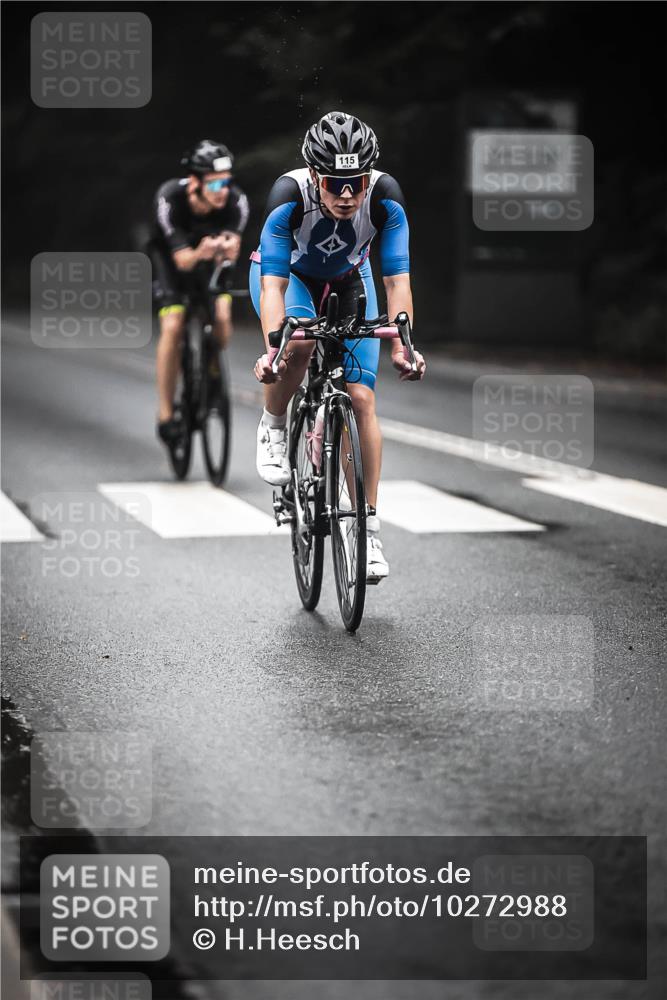 13.09.2026 - Stadtparktriathlon H.Heesch http://msf.ph/oto/10272988 13.09.2026 08:58:32 Radfahren 12, 15, 38, 107, 115, 144 meine-sportfotos.de