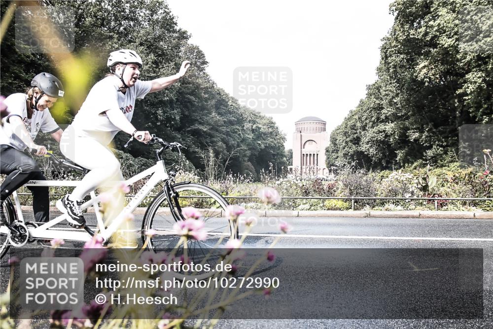 13.09.2026 - Stadtparktriathlon H.Heesch http://msf.ph/oto/10272990 13.09.2026 10:45:42 Radfahren 248, 385, 414, 427, 494, 563 meine-sportfotos.de