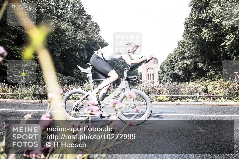 13.09.2026 - Stadtparktriathlon H.Heesch http://msf.ph/oto/10272999 13.09.2026 10:45:45 Radfahren 248, 414, 543, 550, 563 meine-sportfotos.de