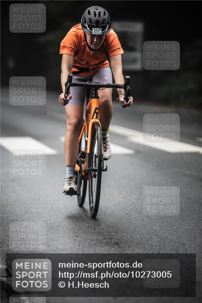 13.09.2026 - Stadtparktriathlon H.Heesch http://msf.ph/oto/10273005 13.09.2026 10:25:58 Radfahren 257, 421 meine-sportfotos.de