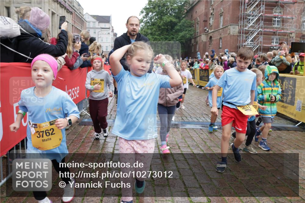 13.09.2026 - Kiel Lauf Yannick Fuchs http://msf.ph/oto/10273012 13.09.2026 08:35:48 Ziel 165, 304, 705, 741, 1152, 1240, 1516, 1850, 2684, 3077, 3236, 3497, 3542, 3560, 3562, 4319, 4603, 4924, 5028, 5245, 5343, 5827, 5949, 6274, 8301, 8357, 8556, 9270, 9322, 9383, 9671, 9719, 9978, 10727, 10922, 11801, 11905, 12205, 12328, 12344, 12354, 165, 192, 242, 434, 782, 865, 1148, 1152, 1216, 1308, 1691, 2018, 2207, 2495, 2582, 2619, 2652, 2715, 3144, 3160, 3556, 4030, 4319, 4381, 4418, 4695, 4990, 5090, 5245, 5581, 5583, 5853, 6833, 7628, 8009, 8340, 8539, 8815, 8988 meine-sportfotos.de
