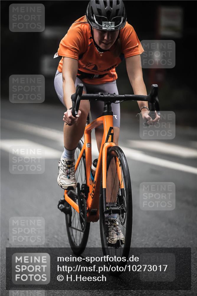 13.09.2026 - Stadtparktriathlon H.Heesch http://msf.ph/oto/10273017 13.09.2026 10:25:58 Radfahren 257, 421 meine-sportfotos.de