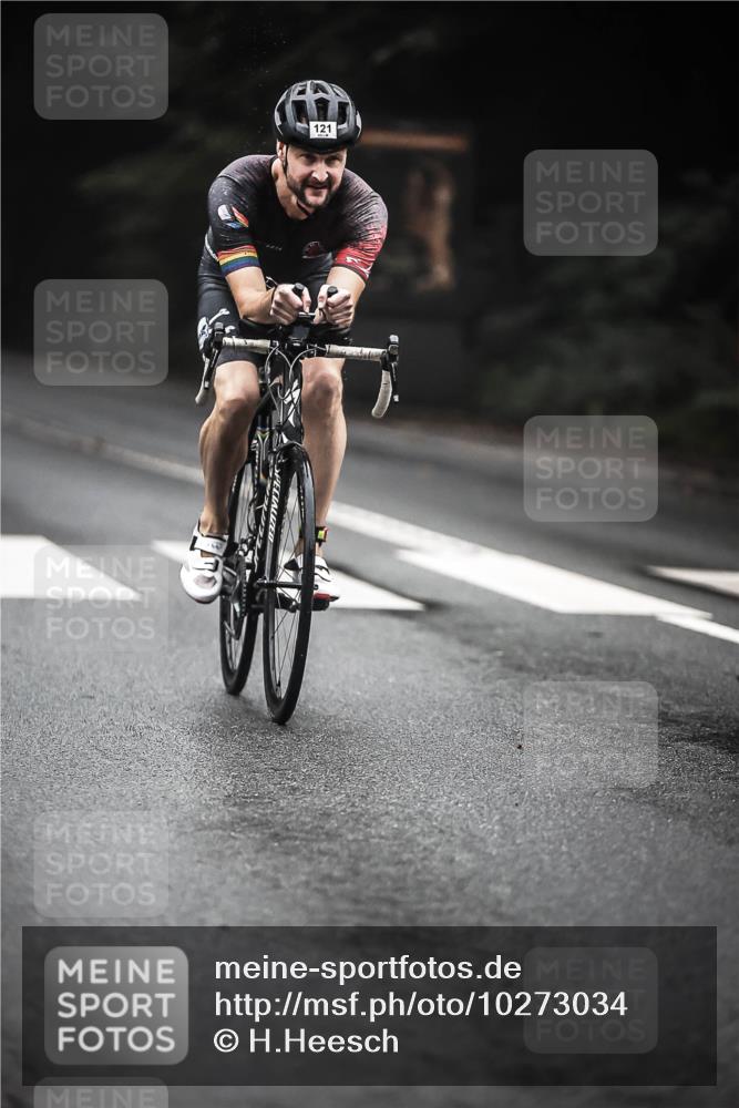 13.09.2026 - Stadtparktriathlon H.Heesch http://msf.ph/oto/10273034 13.09.2026 08:58:43 Radfahren 5, 22, 121 meine-sportfotos.de