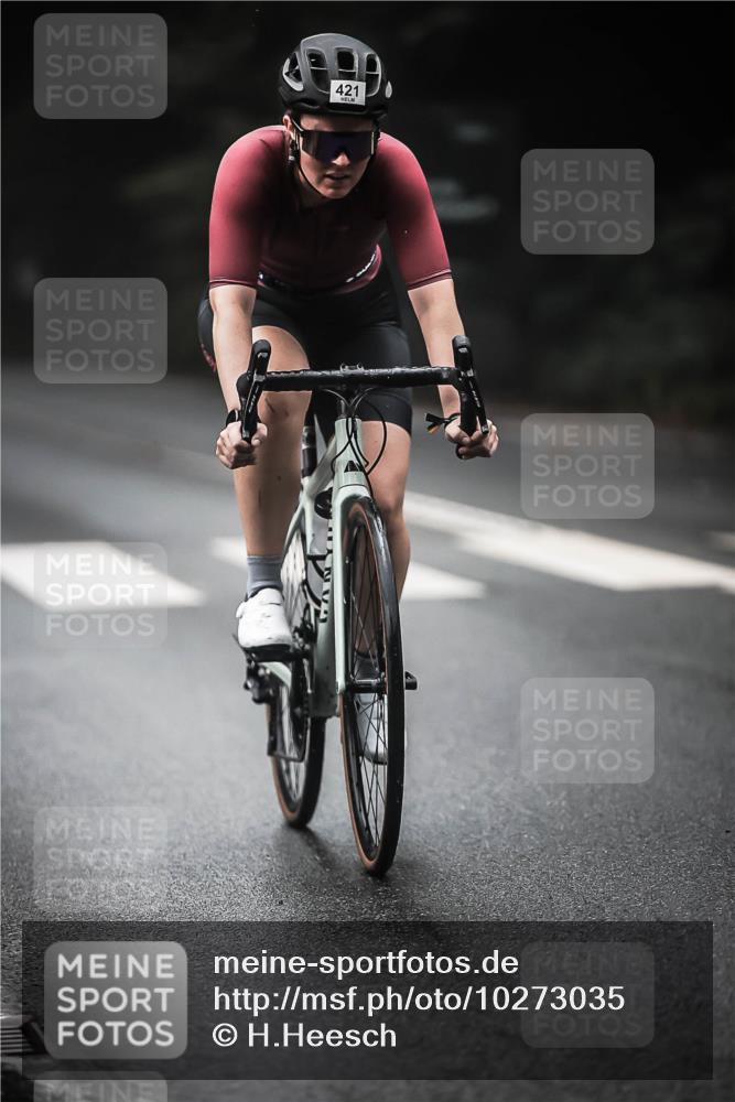 13.09.2026 - Stadtparktriathlon H.Heesch http://msf.ph/oto/10273035 13.09.2026 10:26:03 Radfahren 228, 257, 421 meine-sportfotos.de