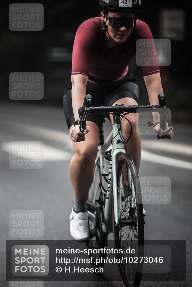 13.09.2026 - Stadtparktriathlon H.Heesch http://msf.ph/oto/10273046 13.09.2026 10:26:03 Radfahren 228, 257, 421 meine-sportfotos.de