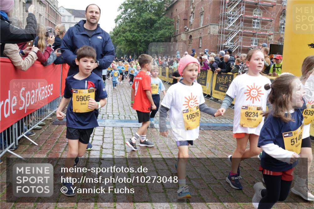 13.09.2026 - Kiel Lauf Yannick Fuchs http://msf.ph/oto/10273048 13.09.2026 08:35:51 Ziel 304, 741, 1240, 1516, 1850, 3077, 3100, 3236, 3497, 3542, 3562, 4603, 5028, 5566, 5827, 5949, 6274, 8357, 9322, 9383, 9671, 9719, 9978, 10922, 11801, 11905, 12205, 12227, 12328, 12344, 12354, 165, 192, 434, 705, 865, 1148, 1152, 1216, 1308, 1691, 2018, 2207, 2495, 2582, 2619, 2652, 2684, 3144, 3160, 3556, 4030, 4319, 4381, 4418, 4695, 4924, 4990, 5090, 5245, 5343, 5581, 5583, 5853, 6833, 7628, 8009, 8301, 8340, 8539, 8815, 8988 meine-sportfotos.de