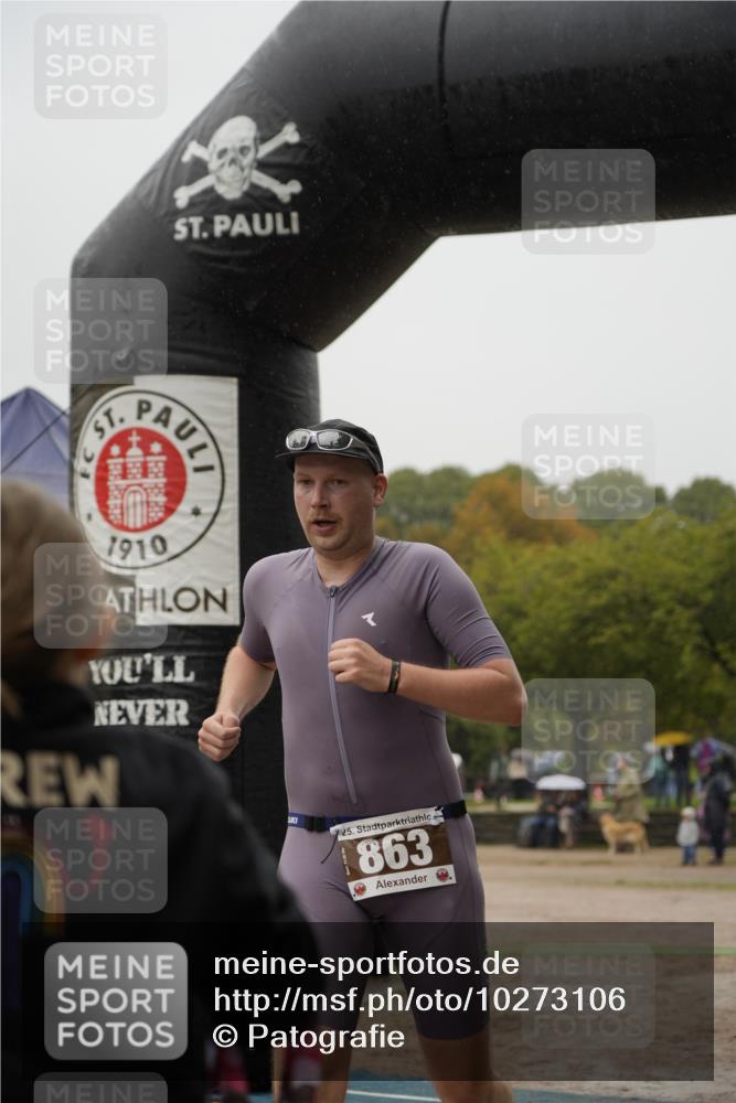 13.09.2026 - Stadtparktriathlon Patografie http://msf.ph/oto/10273106 13.09.2026 12:44:35 Ziel 805, 863 meine-sportfotos.de