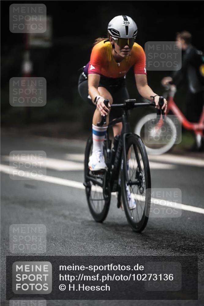 13.09.2026 - Stadtparktriathlon H.Heesch http://msf.ph/oto/10273136 13.09.2026 10:26:24 Radfahren 261, 359, 368 meine-sportfotos.de