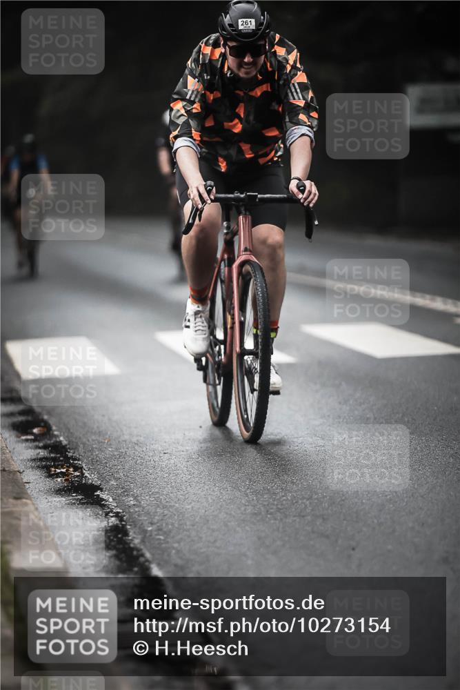 13.09.2026 - Stadtparktriathlon H.Heesch http://msf.ph/oto/10273154 13.09.2026 10:26:28 Radfahren 261, 330, 351, 359, 368, 447 meine-sportfotos.de