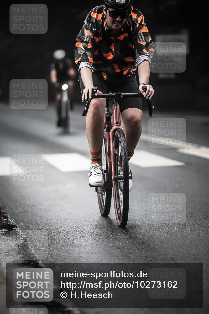 13.09.2026 - Stadtparktriathlon H.Heesch http://msf.ph/oto/10273162 13.09.2026 10:26:29 Radfahren 261, 330, 351, 359, 368, 444, 447 meine-sportfotos.de