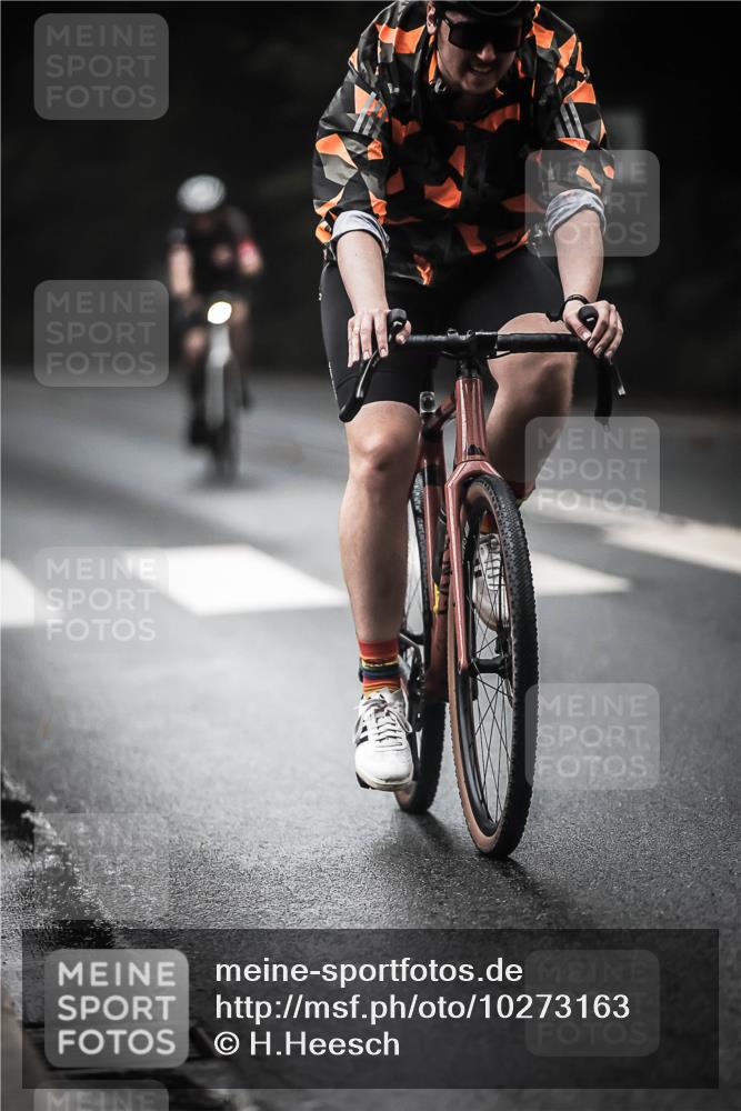 13.09.2026 - Stadtparktriathlon H.Heesch http://msf.ph/oto/10273163 13.09.2026 10:26:29 Radfahren 261, 330, 351, 359, 368, 444, 447 meine-sportfotos.de