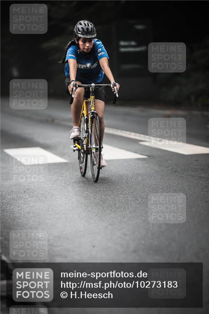 13.09.2026 - Stadtparktriathlon H.Heesch http://msf.ph/oto/10273183 13.09.2026 10:26:32 Radfahren 261, 269, 330, 351, 444, 447, 463 meine-sportfotos.de