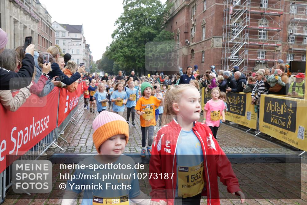 13.09.2026 - Kiel Lauf Yannick Fuchs http://msf.ph/oto/10273187 13.09.2026 08:35:58 Ziel 119, 741, 1690, 1850, 2618, 2882, 2911, 3100, 3497, 3762, 5028, 5146, 5181, 5566, 5827, 5905, 5949, 5990, 6446, 6508, 6589, 6741, 7383, 7573, 7781, 8357, 9023, 9026, 9234, 9978, 10642, 10922, 11203, 11639, 11905, 12203, 12205, 12227, 12354, 165, 304, 434, 705, 865, 1152, 1216, 1240, 1308, 1516, 1691, 2018, 2207, 2619, 2652, 2684, 3144, 3160, 3236, 3556, 4030, 4319, 4381, 4924, 5090, 5245, 5343, 5853, 6833, 7628, 8009, 8301, 8340, 8539, 8815, 8988, 464, 569, 740, 858, 865 meine-sportfotos.de