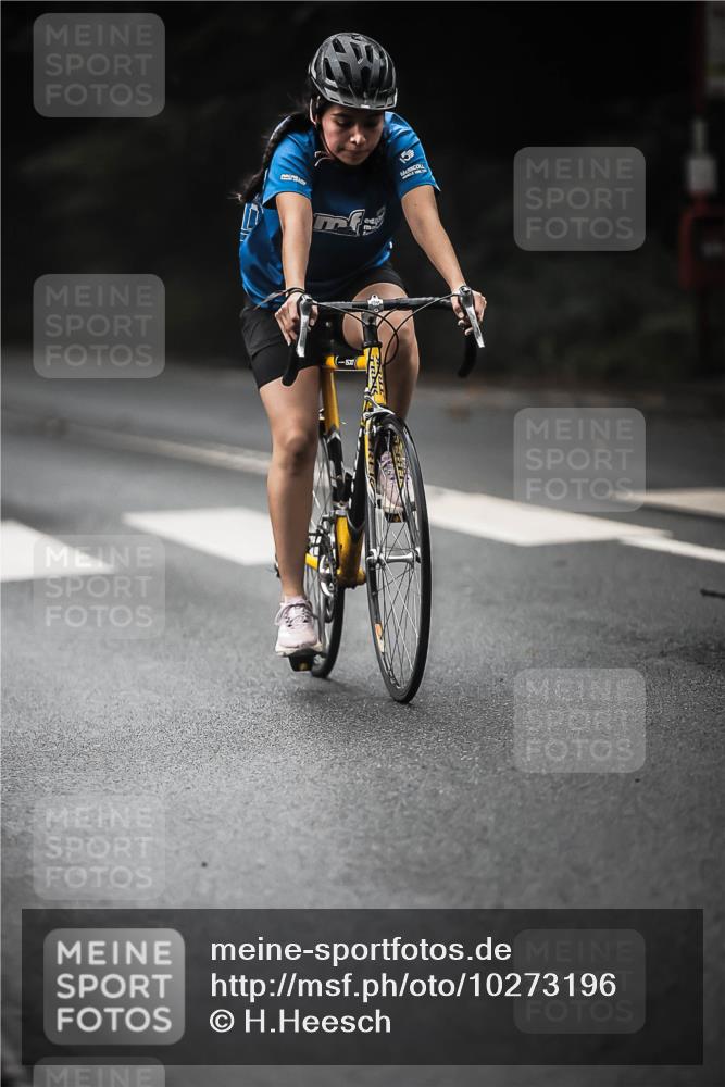 13.09.2026 - Stadtparktriathlon H.Heesch http://msf.ph/oto/10273196 13.09.2026 10:26:32 Radfahren 261, 269, 330, 351, 444, 447, 463 meine-sportfotos.de