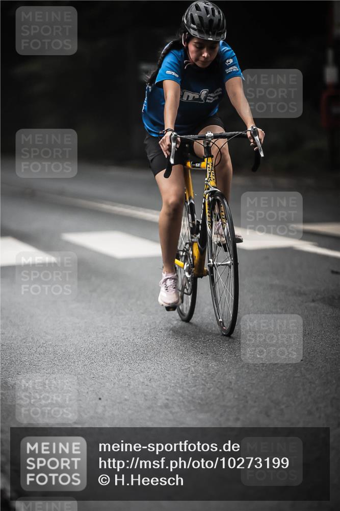 13.09.2026 - Stadtparktriathlon H.Heesch http://msf.ph/oto/10273199 13.09.2026 10:26:33 Radfahren 261, 269, 330, 345, 351, 444, 447, 463 meine-sportfotos.de