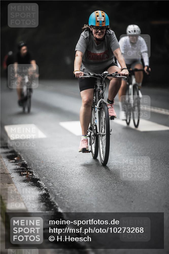 13.09.2026 - Stadtparktriathlon H.Heesch http://msf.ph/oto/10273268 13.09.2026 10:26:39 Radfahren 221, 225, 251, 269, 292, 345, 351, 444, 447, 463 meine-sportfotos.de