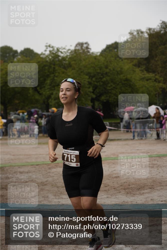 13.09.2026 - Stadtparktriathlon Patografie http://msf.ph/oto/10273339 13.09.2026 12:47:16 Ziel 715, 856 meine-sportfotos.de