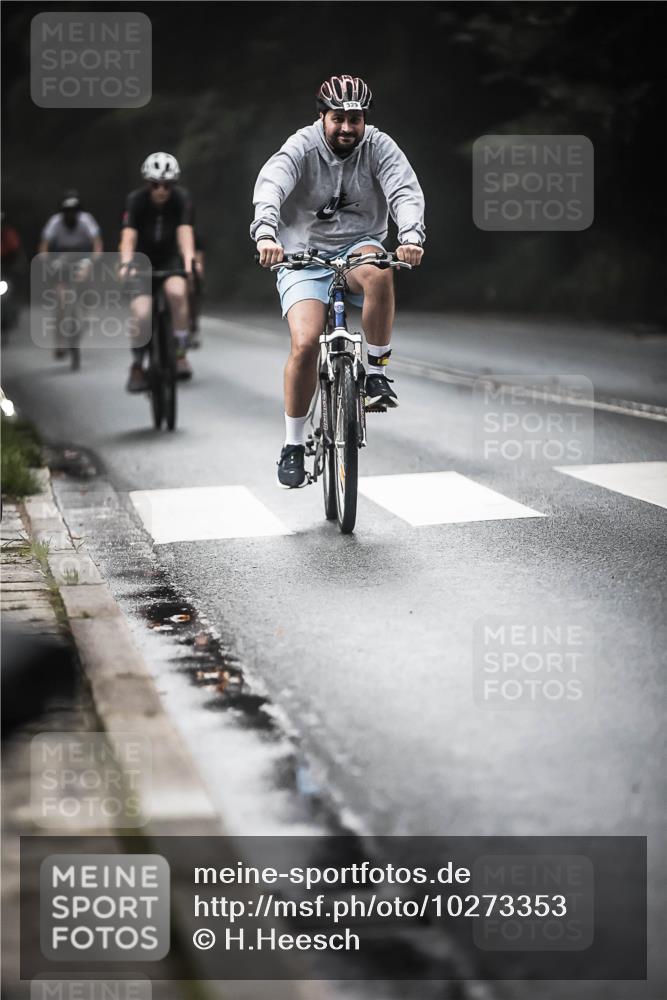 13.09.2026 - Stadtparktriathlon H.Heesch http://msf.ph/oto/10273353 13.09.2026 10:26:48 Radfahren 225, 329, 361, 382, 399 meine-sportfotos.de