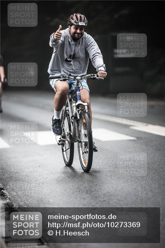 13.09.2026 - Stadtparktriathlon H.Heesch http://msf.ph/oto/10273369 13.09.2026 10:26:49 Radfahren 225, 329, 361, 382, 399 meine-sportfotos.de