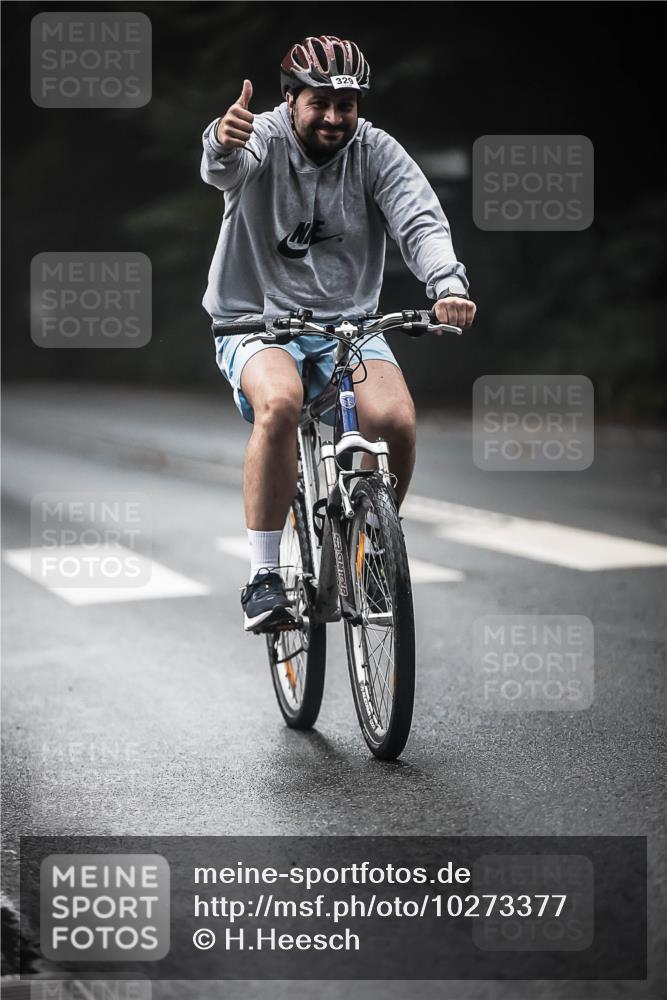 13.09.2026 - Stadtparktriathlon H.Heesch http://msf.ph/oto/10273377 13.09.2026 10:26:49 Radfahren 225, 329, 361, 382, 399 meine-sportfotos.de