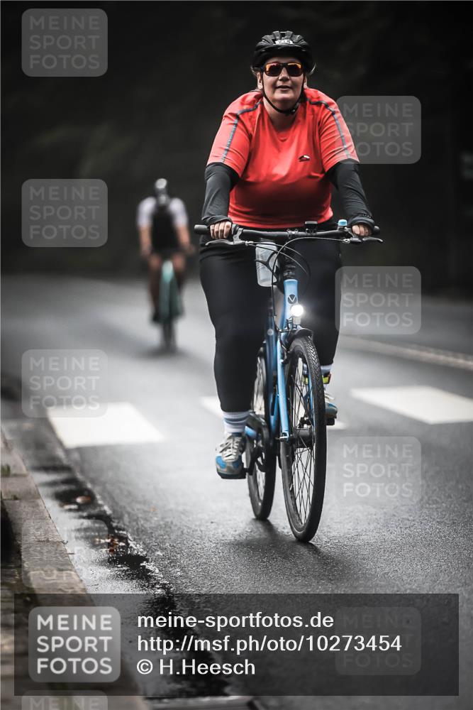 13.09.2026 - Stadtparktriathlon H.Heesch http://msf.ph/oto/10273454 13.09.2026 10:26:57 Radfahren 278, 337, 382, 399, 451, 465 meine-sportfotos.de