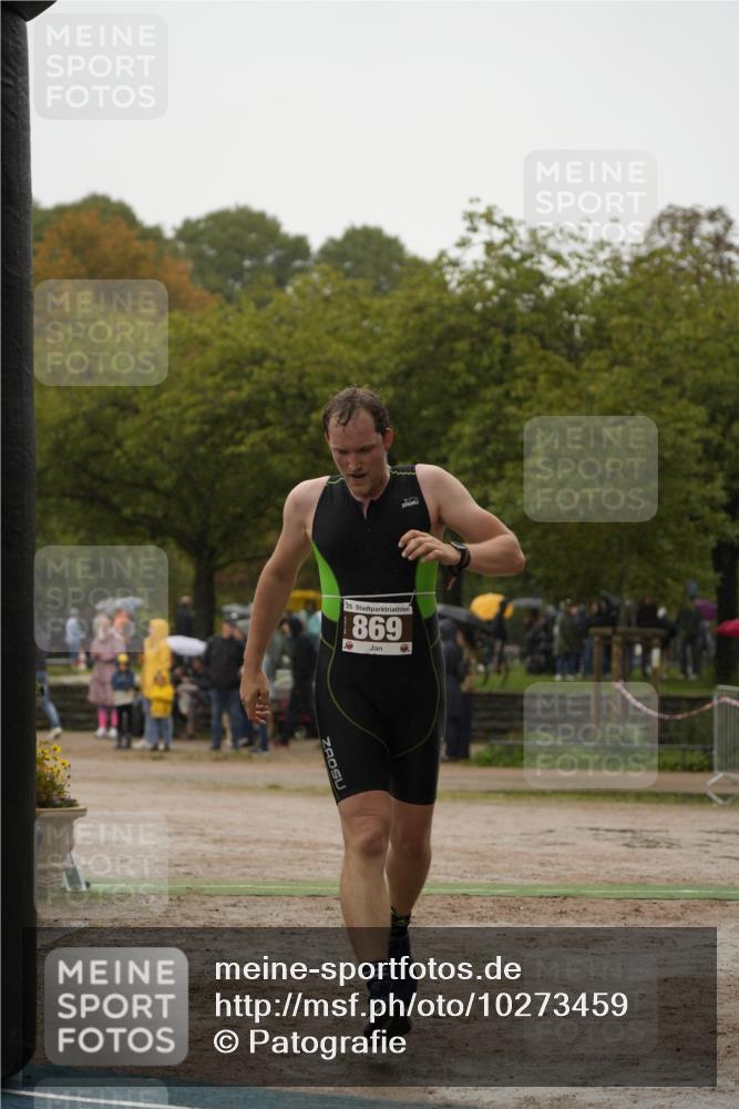 13.09.2026 - Stadtparktriathlon Patografie http://msf.ph/oto/10273459 13.09.2026 12:49:08 Ziel 869 meine-sportfotos.de