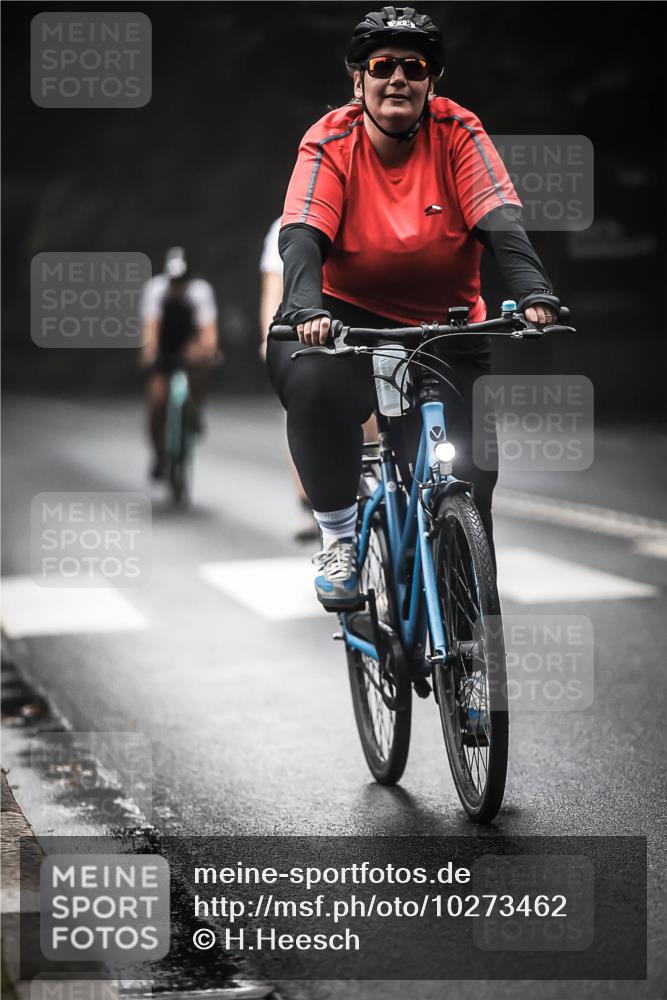 13.09.2026 - Stadtparktriathlon H.Heesch http://msf.ph/oto/10273462 13.09.2026 10:26:58 Radfahren 278, 337, 451, 465 meine-sportfotos.de