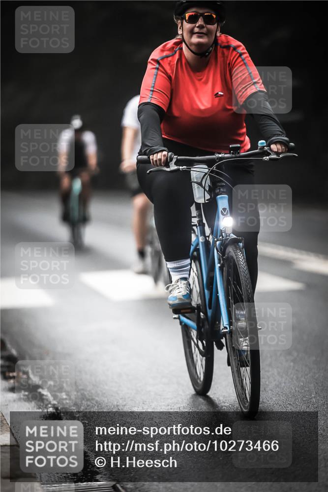 13.09.2026 - Stadtparktriathlon H.Heesch http://msf.ph/oto/10273466 13.09.2026 10:26:58 Radfahren 278, 337, 451, 465 meine-sportfotos.de