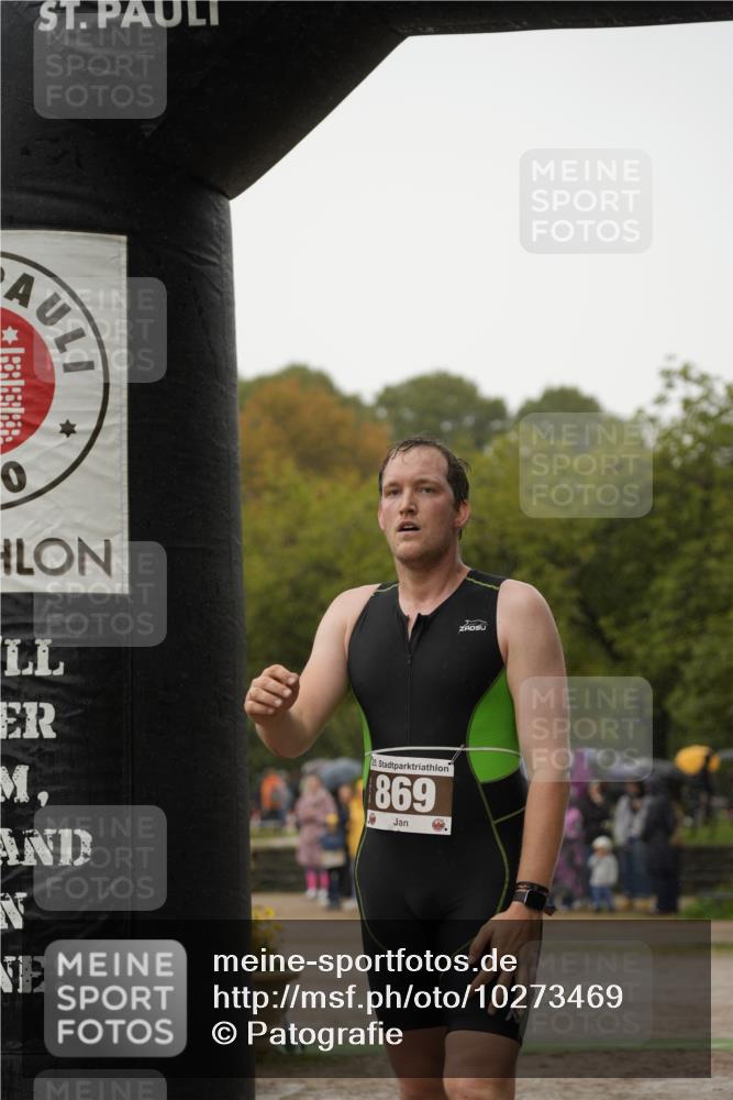 13.09.2026 - Stadtparktriathlon Patografie http://msf.ph/oto/10273469 13.09.2026 12:49:09 Ziel 869 meine-sportfotos.de