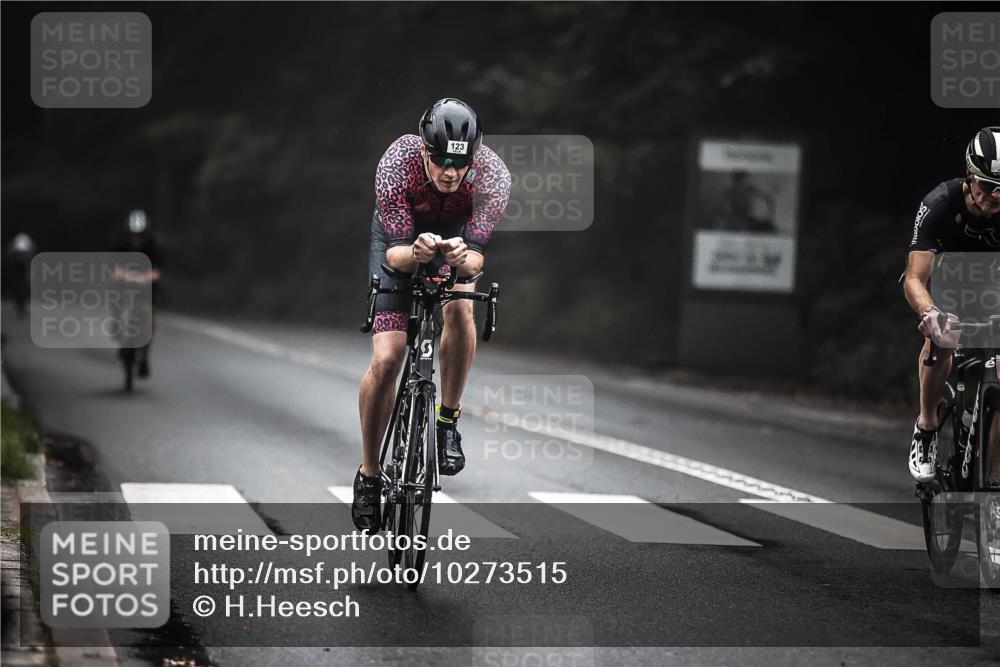 13.09.2026 - Stadtparktriathlon H.Heesch http://msf.ph/oto/10273515 13.09.2026 08:59:51 Radfahren 1, 17, 69, 112, 123, 141 meine-sportfotos.de