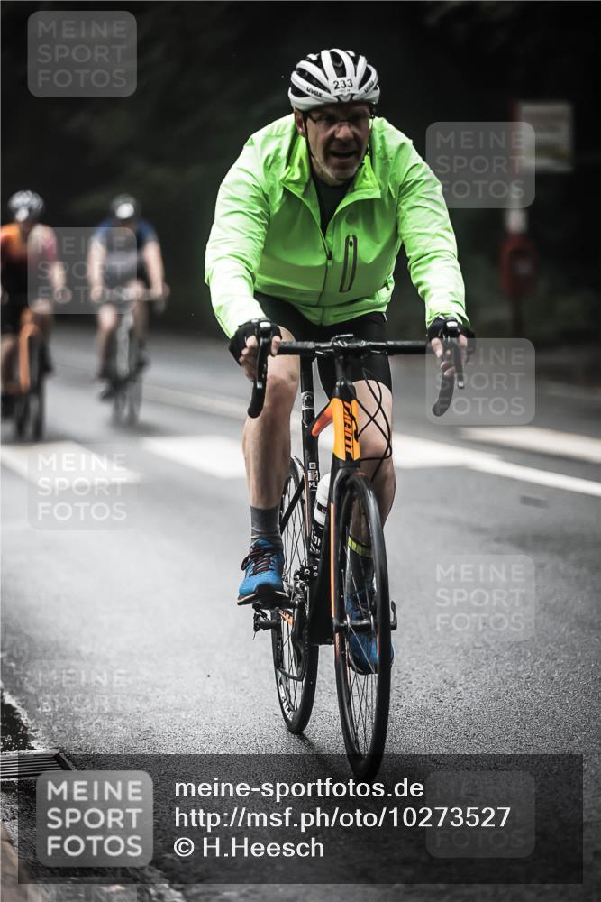 13.09.2026 - Stadtparktriathlon H.Heesch http://msf.ph/oto/10273527 13.09.2026 10:27:08 Radfahren 233, 243, 305, 309, 394, 405, 412, 459 meine-sportfotos.de