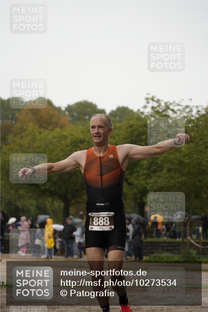 13.09.2026 - Stadtparktriathlon Patografie http://msf.ph/oto/10273534 13.09.2026 12:49:56 Ziel 888, 920 meine-sportfotos.de