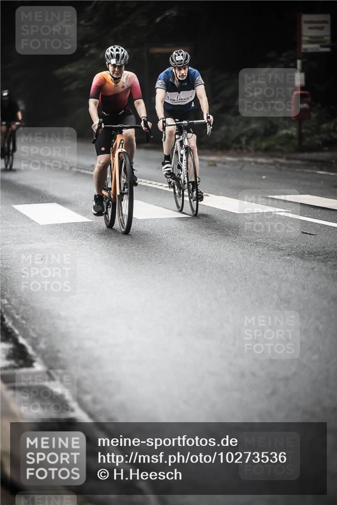 13.09.2026 - Stadtparktriathlon H.Heesch http://msf.ph/oto/10273536 13.09.2026 10:27:09 Radfahren 233, 243, 305, 309, 394, 405, 412, 459 meine-sportfotos.de