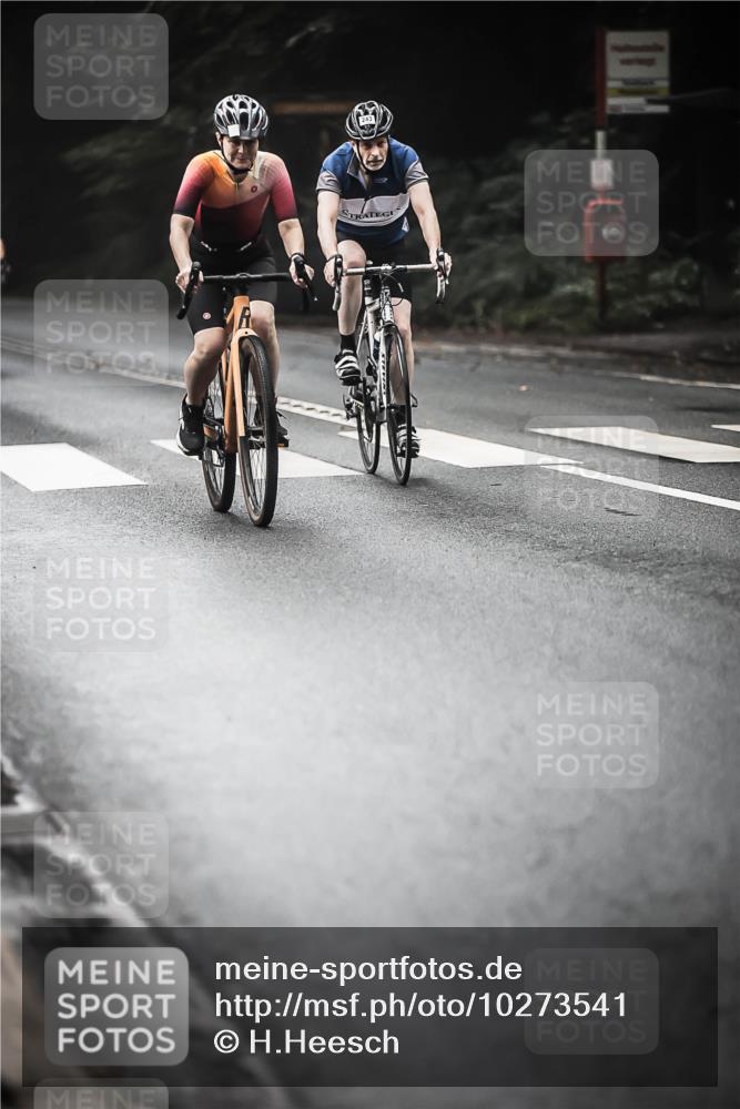13.09.2026 - Stadtparktriathlon H.Heesch http://msf.ph/oto/10273541 13.09.2026 10:27:09 Radfahren 233, 243, 305, 309, 394, 405, 412, 459 meine-sportfotos.de