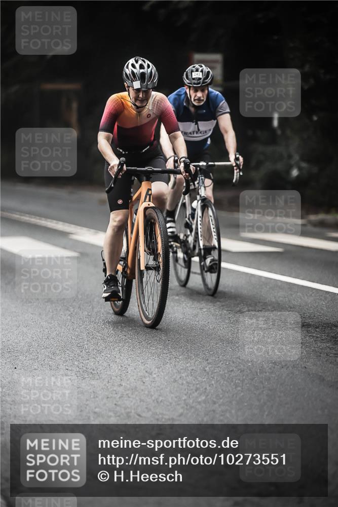 13.09.2026 - Stadtparktriathlon H.Heesch http://msf.ph/oto/10273551 13.09.2026 10:27:09 Radfahren 233, 243, 305, 309, 394, 405, 412, 459 meine-sportfotos.de