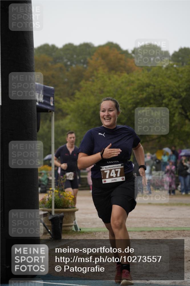 13.09.2026 - Stadtparktriathlon Patografie http://msf.ph/oto/10273557 13.09.2026 12:50:08 Ziel 747, 902, 922 meine-sportfotos.de