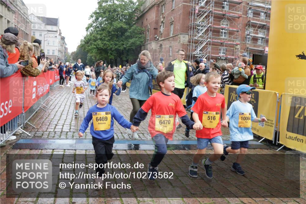 13.09.2026 - Kiel Lauf Yannick Fuchs http://msf.ph/oto/10273562 13.09.2026 08:36:16 Ziel 71, 308, 440, 464, 465, 569, 690, 740, 832, 858, 923, 1551, 1552, 1648, 2310, 2328, 2621, 3053, 3149, 3434, 3656, 3689, 3746, 4002, 4007, 4473, 4474, 5308, 5481, 5486, 5499, 5842, 6022, 6101, 6143, 6171, 6491, 6838, 7128, 7147, 7225, 7228, 7523, 7629, 7634, 7679, 7842, 7908, 8228, 8267, 8638, 8961, 9252, 9625, 9794, 10111, 10140, 10147, 10712, 11355, 11577, 12239, 12336, 12447, 12558, 12645, 119, 304, 741, 832, 1240, 1516, 1690, 1850, 2618, 2882, 2911, 3053, 3236 meine-sportfotos.de
