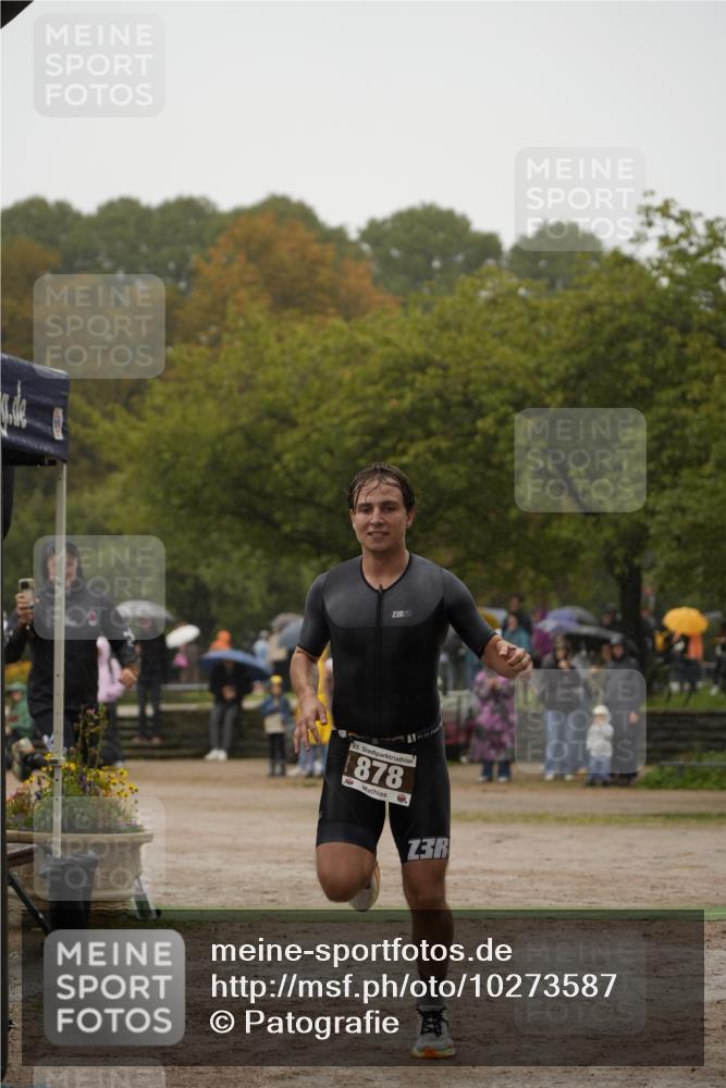 13.09.2026 - Stadtparktriathlon Patografie http://msf.ph/oto/10273587 13.09.2026 12:50:36 Ziel 878 meine-sportfotos.de