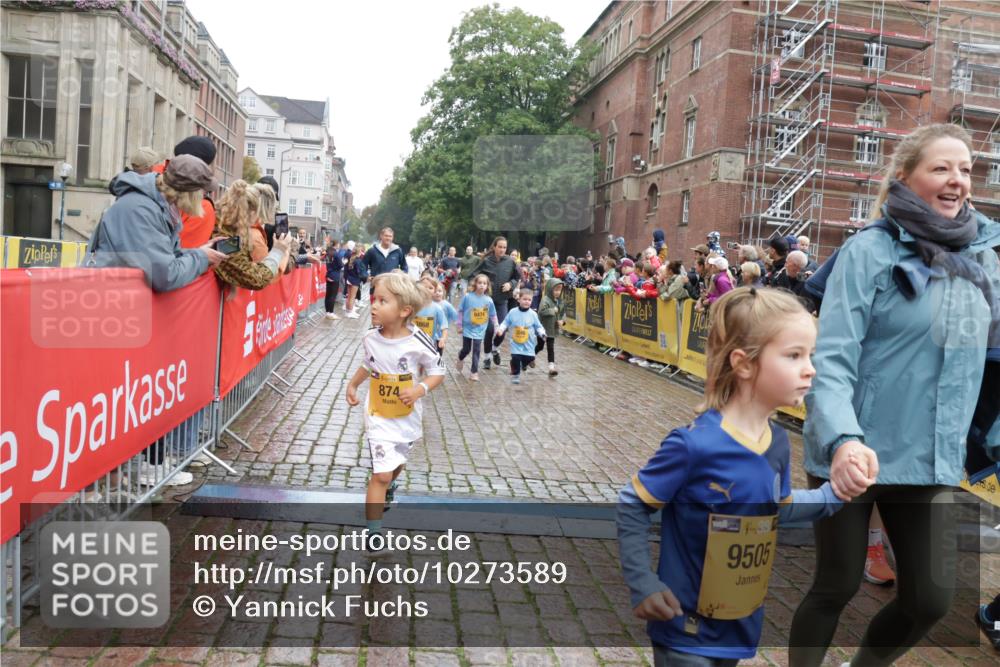 13.09.2026 - Kiel Lauf Yannick Fuchs http://msf.ph/oto/10273589 13.09.2026 08:36:18 Ziel 71, 308, 464, 465, 569, 690, 740, 858, 923, 1551, 1552, 1648, 1875, 2310, 2328, 3149, 3434, 3656, 3689, 3746, 4002, 4007, 4473, 4474, 4495, 4500, 5481, 5486, 5499, 5842, 6022, 6101, 6143, 6171, 6491, 6838, 7128, 7147, 7225, 7228, 7523, 7629, 7634, 7679, 7842, 7908, 8228, 8267, 8961, 9252, 9625, 9794, 10111, 10140, 10147, 10712, 11355, 11577, 11592, 11782, 12239, 12336, 12447, 12504, 12645, 119, 304, 440, 690, 741, 832, 1240, 1516, 1690, 1850, 2618, 2621, 2882, 2911, 3053 meine-sportfotos.de