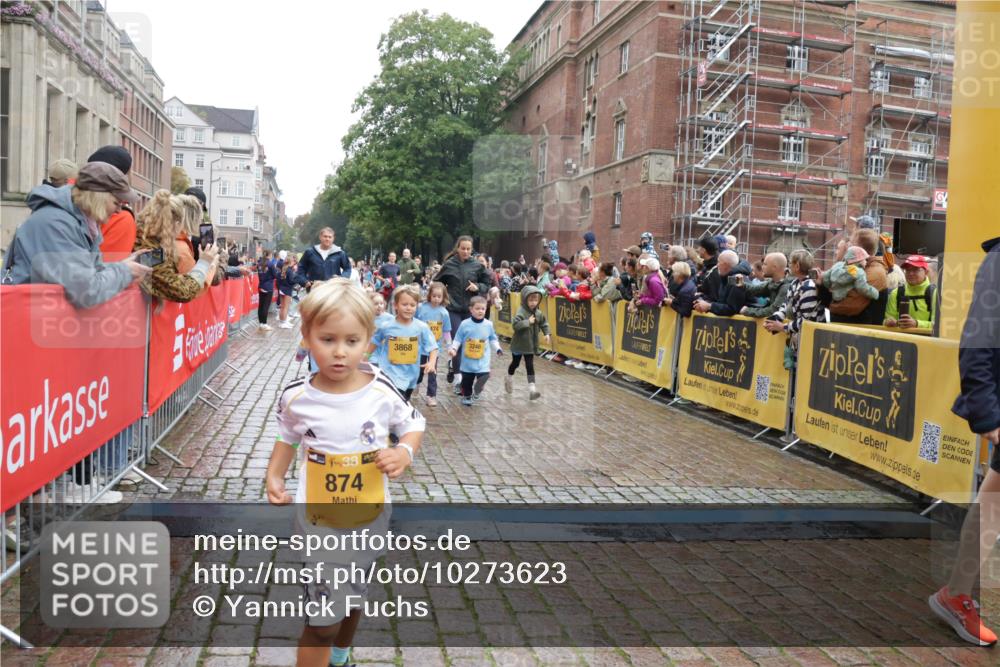 13.09.2026 - Kiel Lauf Yannick Fuchs http://msf.ph/oto/10273623 13.09.2026 08:36:18 Ziel 71, 308, 464, 465, 569, 690, 740, 858, 923, 1551, 1552, 1648, 1875, 2310, 2328, 3149, 3434, 3656, 3689, 3746, 4002, 4007, 4473, 4474, 4495, 4500, 5481, 5486, 5499, 5842, 6022, 6101, 6143, 6171, 6491, 6838, 7128, 7147, 7225, 7228, 7523, 7629, 7634, 7679, 7842, 7908, 8228, 8267, 8961, 9252, 9625, 9794, 10111, 10140, 10147, 10712, 11355, 11577, 11592, 11782, 12239, 12336, 12447, 12504, 12645, 119, 304, 440, 690, 741, 832, 1240, 1516, 1690, 1850, 2618, 2621, 2882, 2911, 3053 meine-sportfotos.de