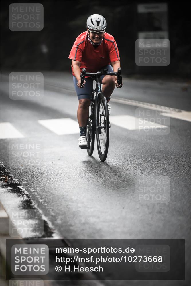 13.09.2026 - Stadtparktriathlon H.Heesch http://msf.ph/oto/10273668 13.09.2026 10:27:22 Radfahren 254, 274, 389, 402 meine-sportfotos.de