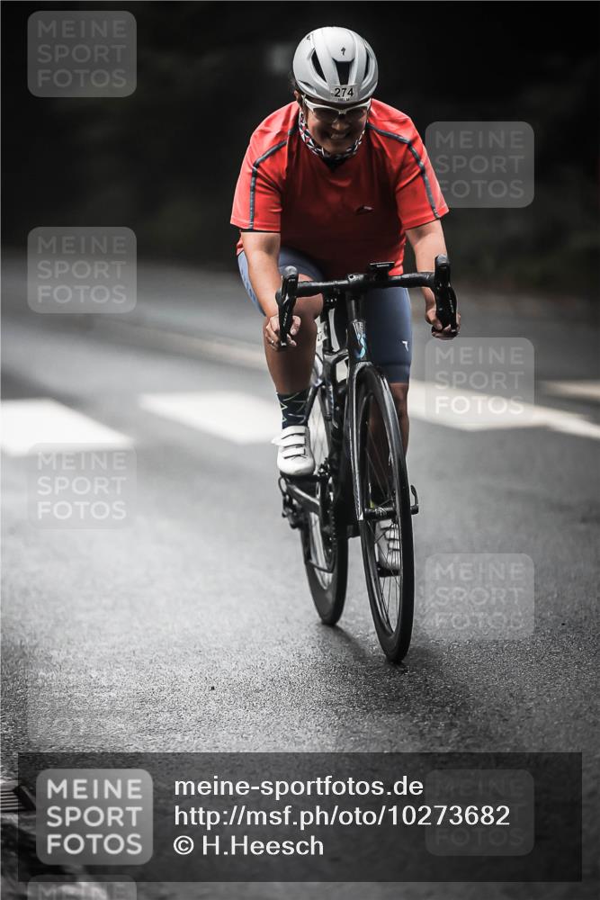 13.09.2026 - Stadtparktriathlon H.Heesch http://msf.ph/oto/10273682 13.09.2026 10:27:22 Radfahren 254, 274, 389, 402 meine-sportfotos.de