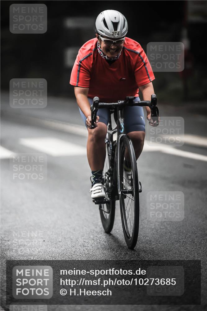 13.09.2026 - Stadtparktriathlon H.Heesch http://msf.ph/oto/10273685 13.09.2026 10:27:23 Radfahren 254, 274, 389, 402 meine-sportfotos.de