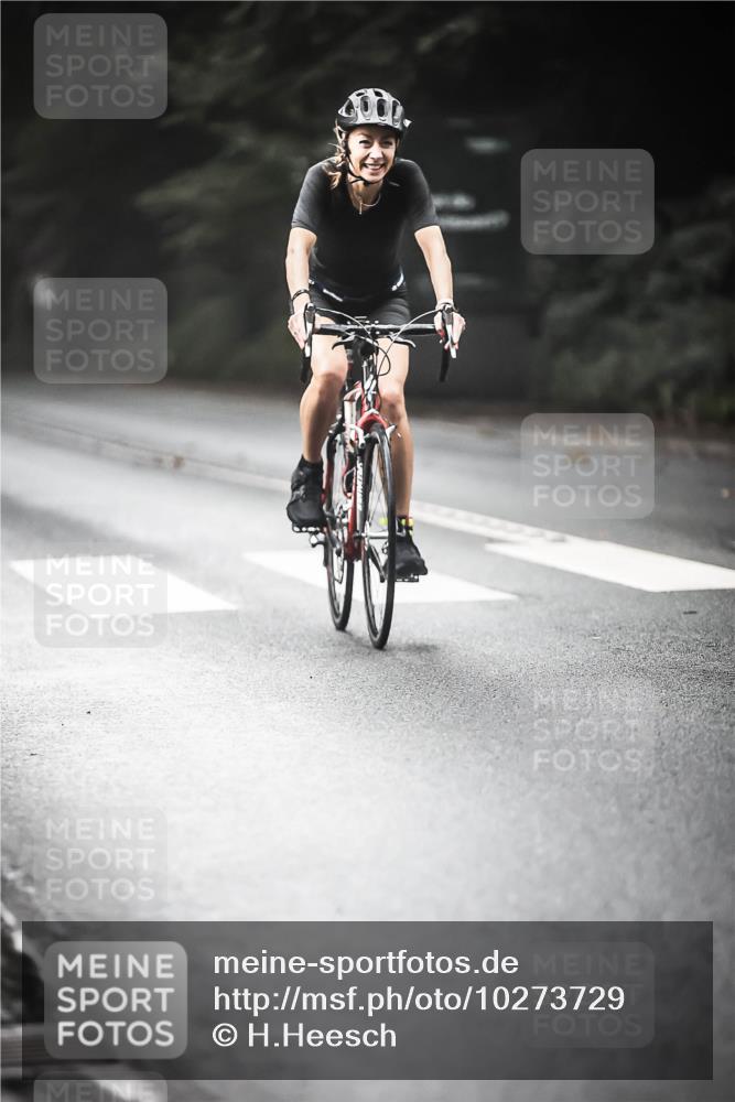 13.09.2026 - Stadtparktriathlon H.Heesch http://msf.ph/oto/10273729 13.09.2026 10:27:41 Radfahren 454 meine-sportfotos.de