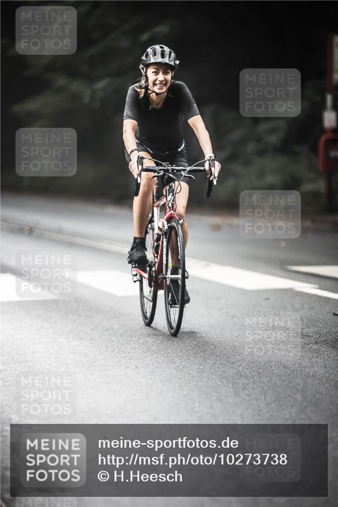 13.09.2026 - Stadtparktriathlon H.Heesch http://msf.ph/oto/10273738 13.09.2026 10:27:41 Radfahren 454 meine-sportfotos.de