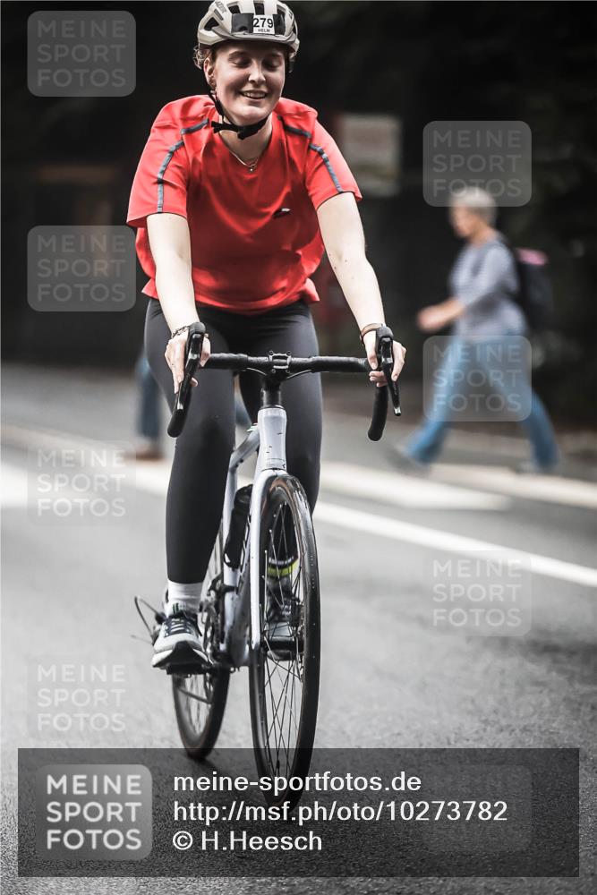 13.09.2026 - Stadtparktriathlon H.Heesch http://msf.ph/oto/10273782 13.09.2026 10:28:00 Radfahren 279 meine-sportfotos.de