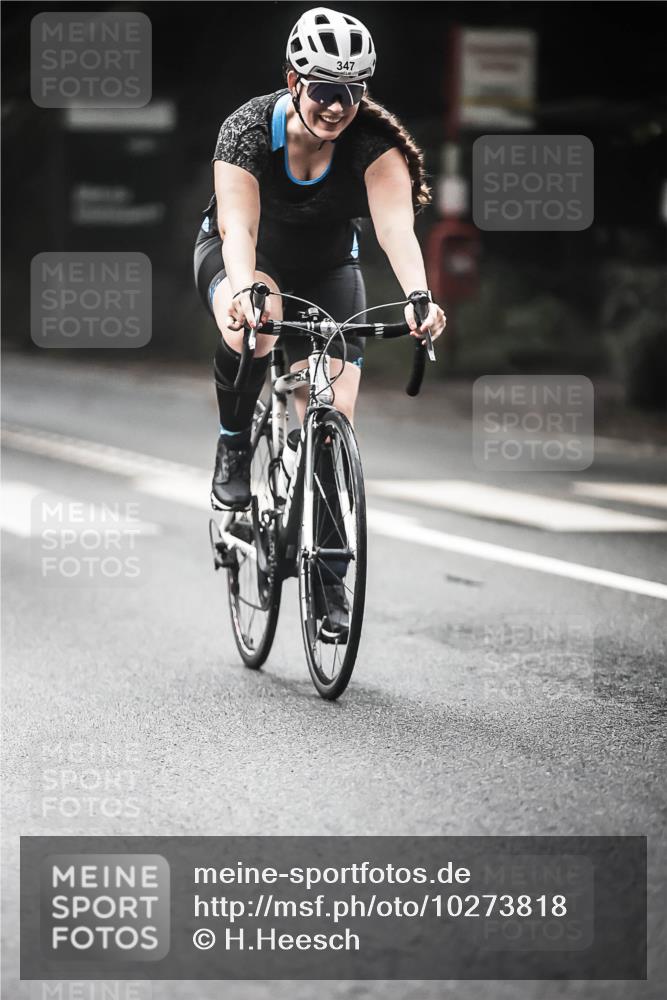 13.09.2026 - Stadtparktriathlon H.Heesch http://msf.ph/oto/10273818 13.09.2026 10:28:12 Radfahren 229, 347, 439 meine-sportfotos.de