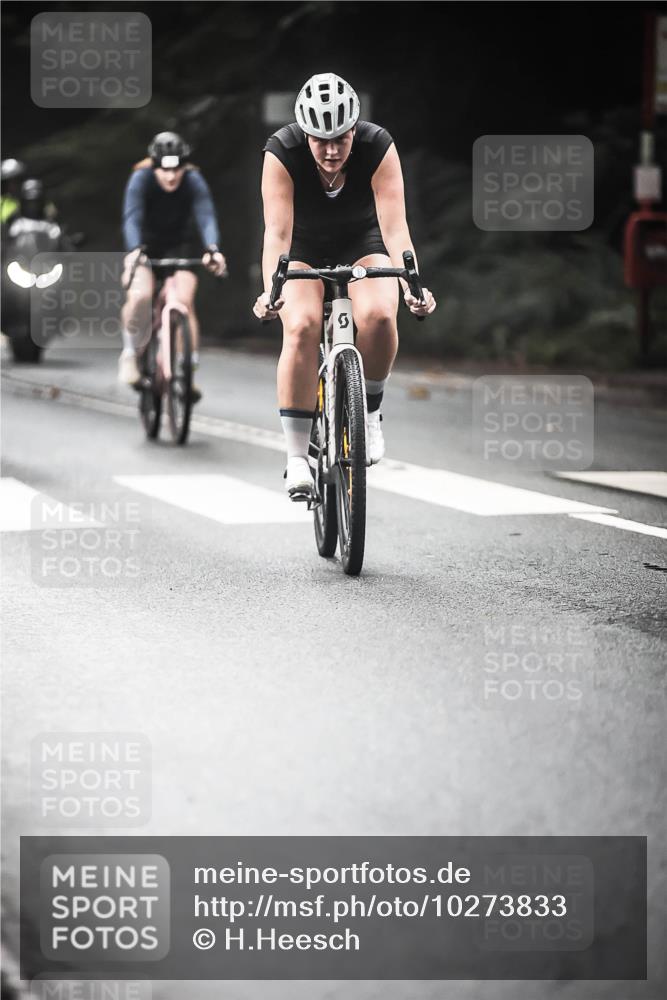 13.09.2026 - Stadtparktriathlon H.Heesch http://msf.ph/oto/10273833 13.09.2026 10:28:14 Radfahren 229, 347, 383, 439 meine-sportfotos.de
